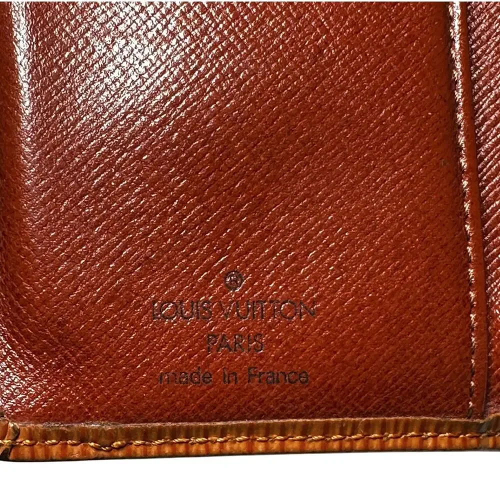 Louis Vuitton Vintage Brown Epi Leather Kisslock Bifold Compact Wallet LV